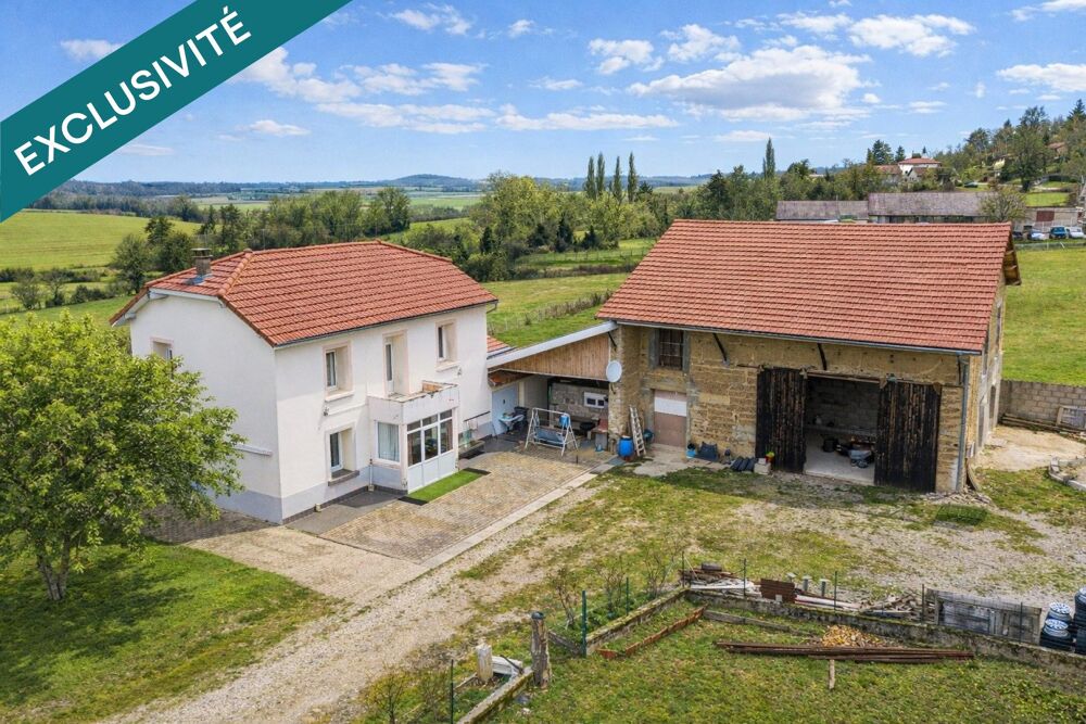 Propriété rare avec deux maisons et 1,7 hectare de terrain