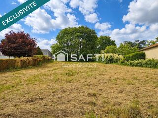  Terrain à vendre 979 m²