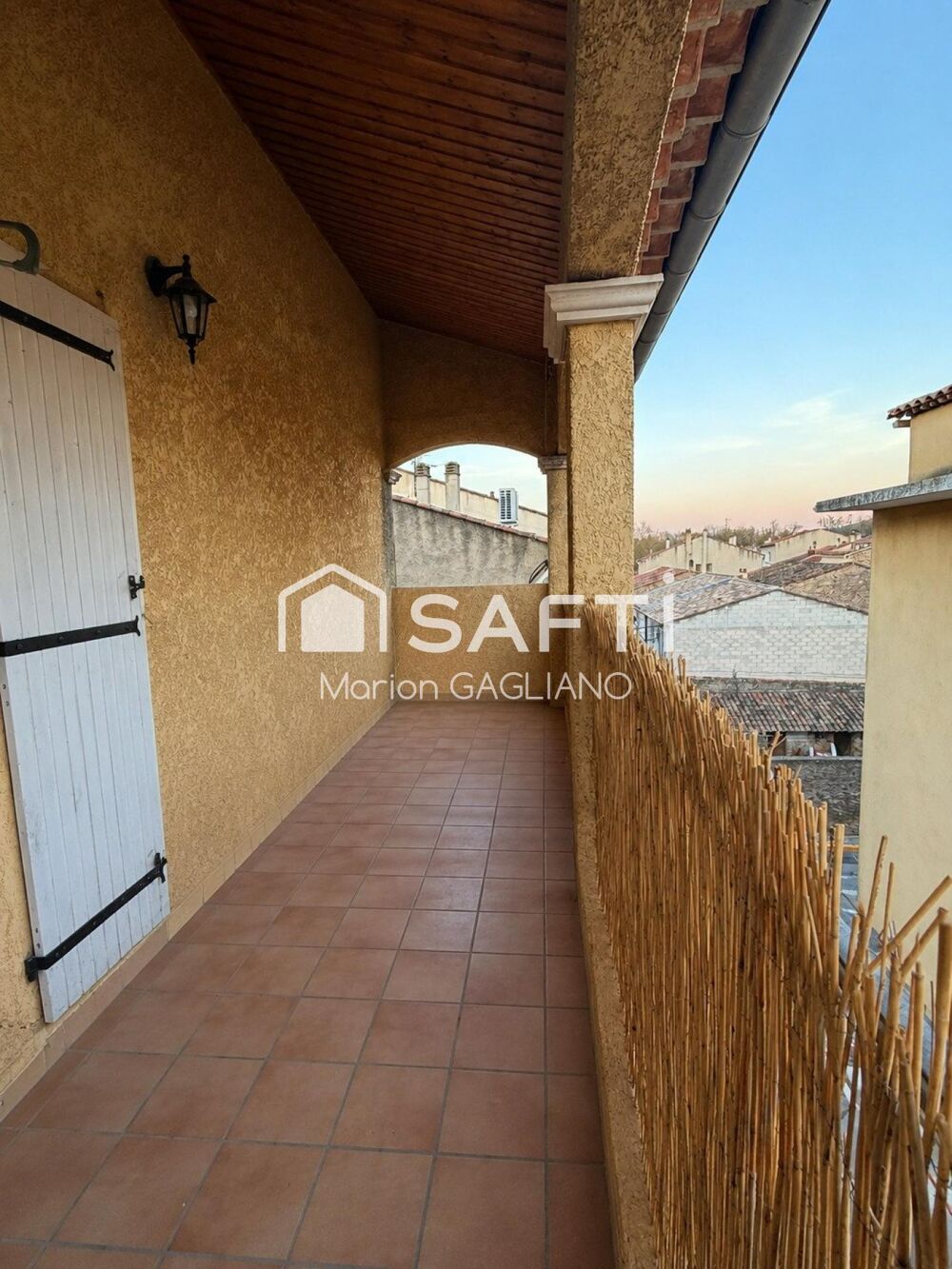 Charmant duplex avec terrasse au coeur de Puget Ville