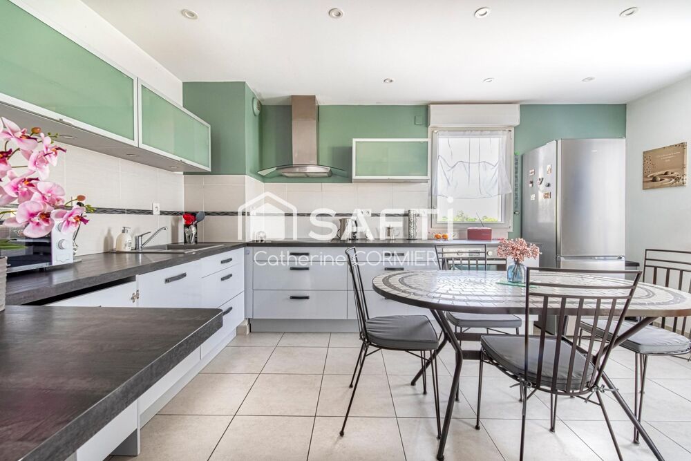 Appartement T3 avec terrasse, garage double