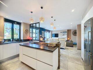  Appartement  vendre 6 pices 175 m