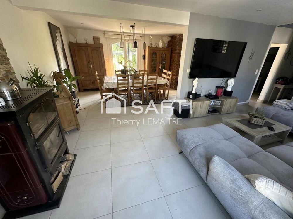 Vente Maison Terrain de 8000 m2 et sa maison dans le quartier du Marais à Guines. Guines