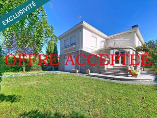  Maison � vendre 8 pi�ces 240 m�