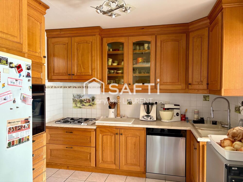 Vente Maison 4 chambres ;cadre champêtre , piscine, double garage Cuers
