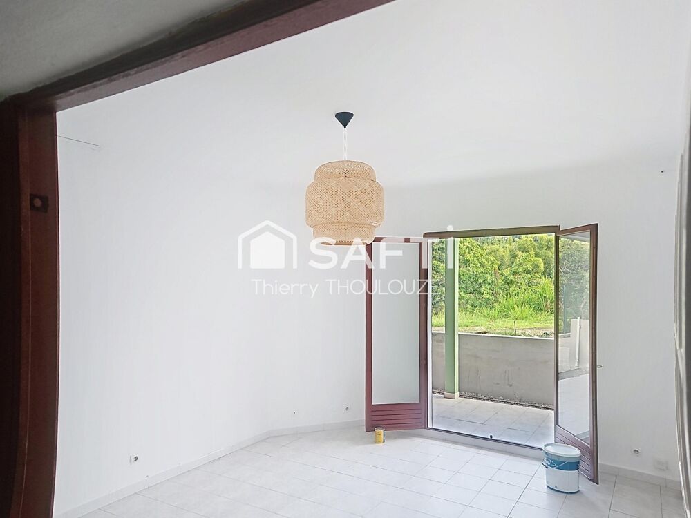 Bas de villa T4 Vide