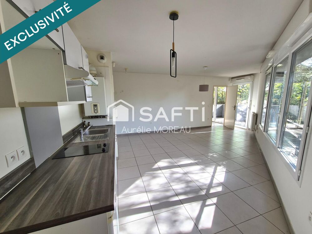 Appartement T2 balcon + place parking sécurisée