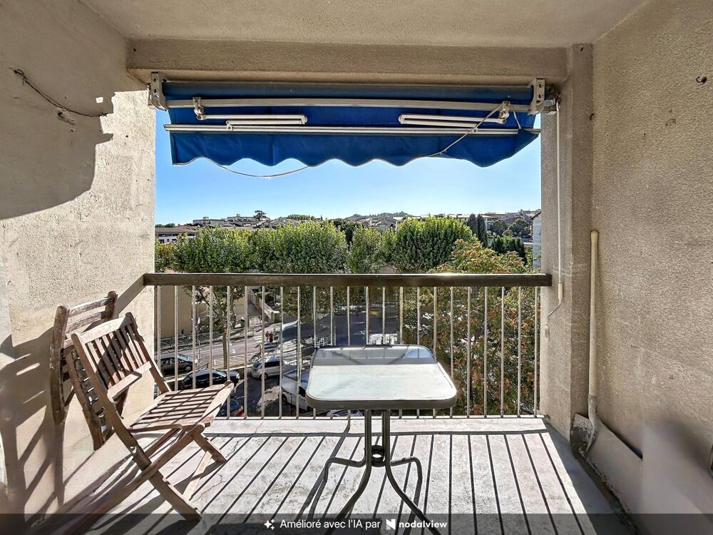 Manosque centre-ville  Lumineux appartement traversant de 78 m² entièrement rénové, avec balcon-terrasse, sans vis-à-vis et par