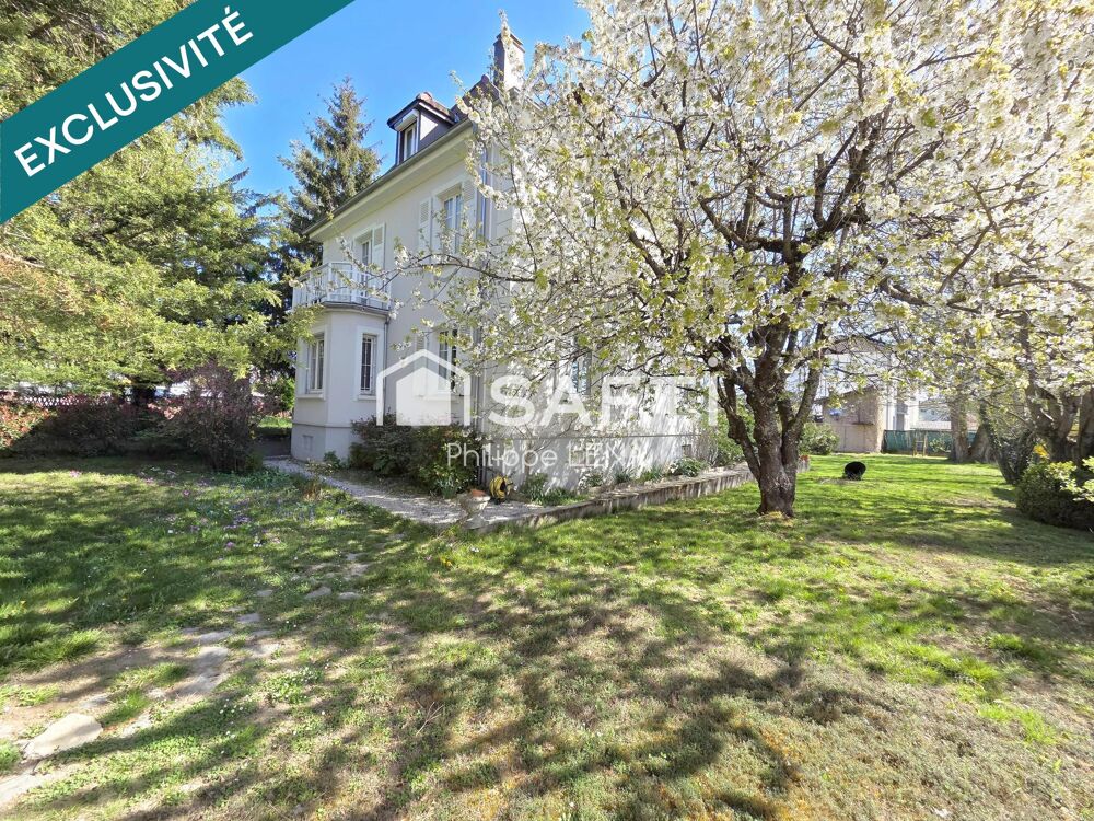 Maison bourgeoise début 20ème, 6 ares de terrain arboré.