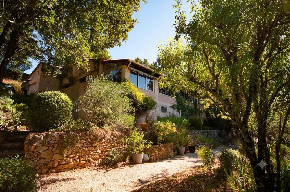 Vente Maison Un écrin de verdure à deux pas du centre village Montfort-sur-argens