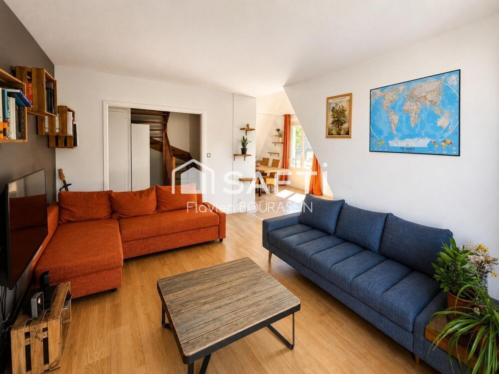 Vente Appartement ECKBOLSHEIM – MAGNIFIQUE DUPLEX LUMINEUX – 3 CHAMBRES – GARAGE, CAVE & BALCON Eckbolsheim