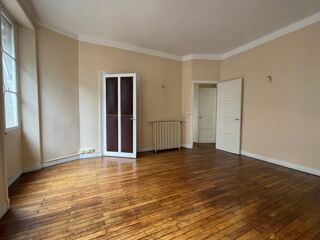   Adresse d'exception sur la prestigieuse Place Graslin Nantes