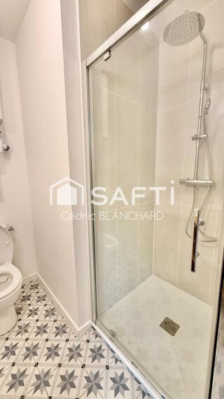 Vente Appartement Studio rénové avec CAVE en souplex à Bordeaux Bordeaux
