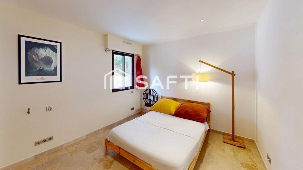 LES ISSAMBRES Appartement 3 pièces avec terrasse et jardin