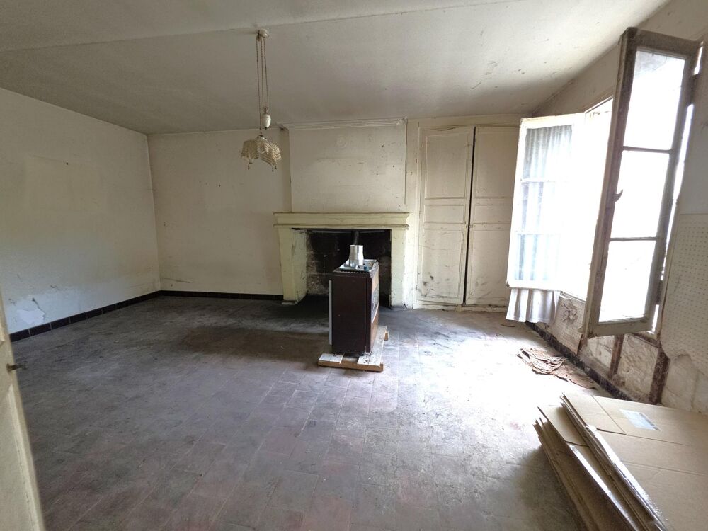 Vente Maison Maison ancienne de bourg à rénover intégralement ! Vernoil-le-fourrier