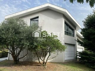  Maison � vendre 11 pi�ces 300 m�