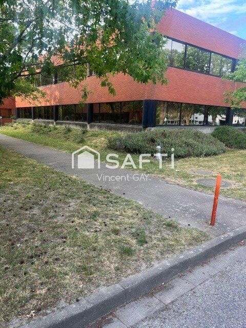 Rare : flexibilit&eacute; d'exploitation exceptionnelle . 249167 33700 Merignac