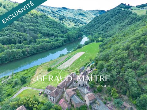   Ancienne propriété agricole autosuffisante en bord de Tarn avec 17 Ha à rénover Maison - 15 + pièce(s) - 372 m²