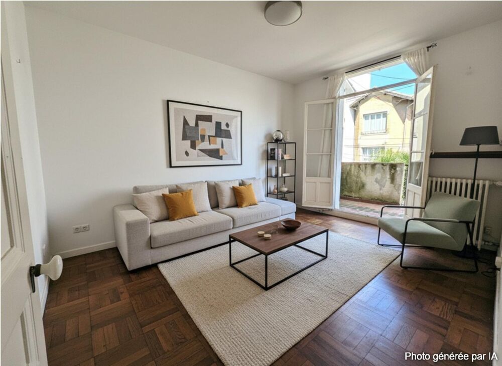 Vente Appartement Haut de villa avec solarium et fort potentiel – Saint-Jean-du-Var Toulon