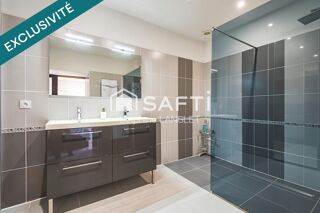  Maison à vendre 10 pièces 267 m²