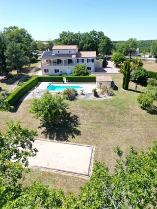  Maison à vendre 6 pièces 174 m²