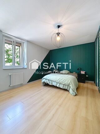  Maison � vendre 8 pi�ces 227 m�