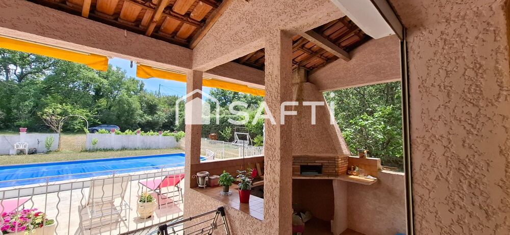 Vente Maison Villa 156 m², terrain 2 200 m², piscine et garages Rians
