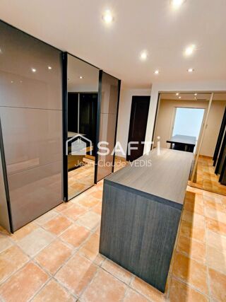  Maison à vendre 6 pièces 241 m²