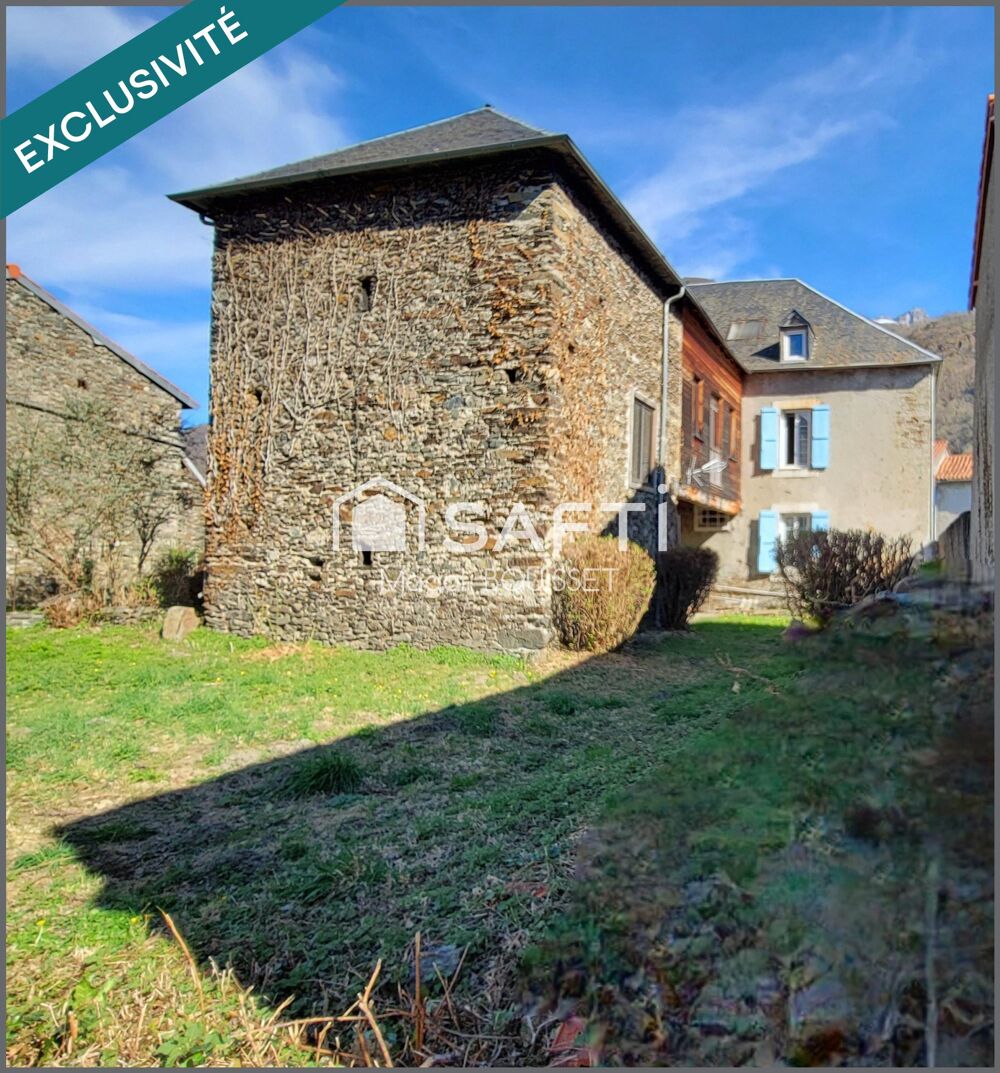 Vente Maison Charmante maison ancienne sur trois niveaux, trois chambres, une grange attenante à la maison, combles aménageables, porche, ate Fronsac
