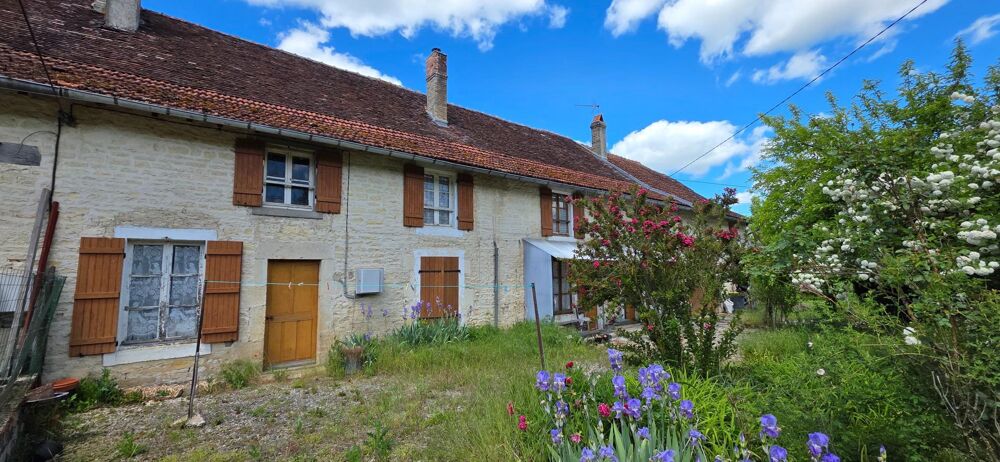 Vente Maison Maison de caractère à rénover – 220 m² habitables sur 2 500 m² de terrain – Gevrolles Gevrolles