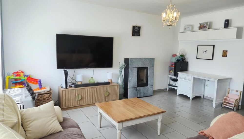 Vente Maison Maison individuelle familiale, sur terrain clos, sans vis à vis, 4 chambres, possibilité 5 Oissel