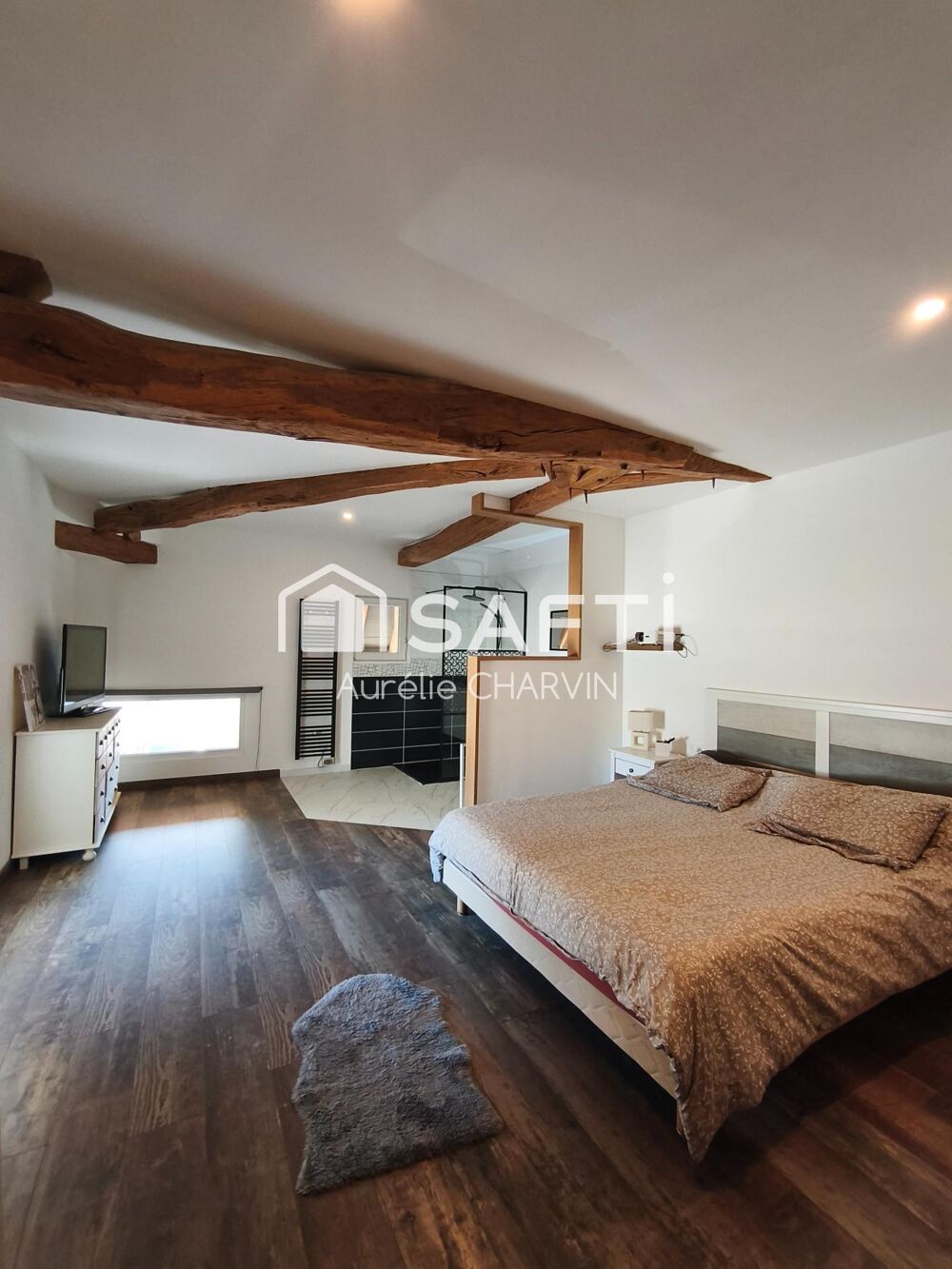 Vente Maison Maison Atypique 280 M2 : un potentiel unique ! Pierre-de-bresse