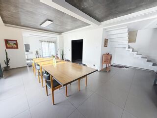  Maison à vendre 8 pièces 217 m²