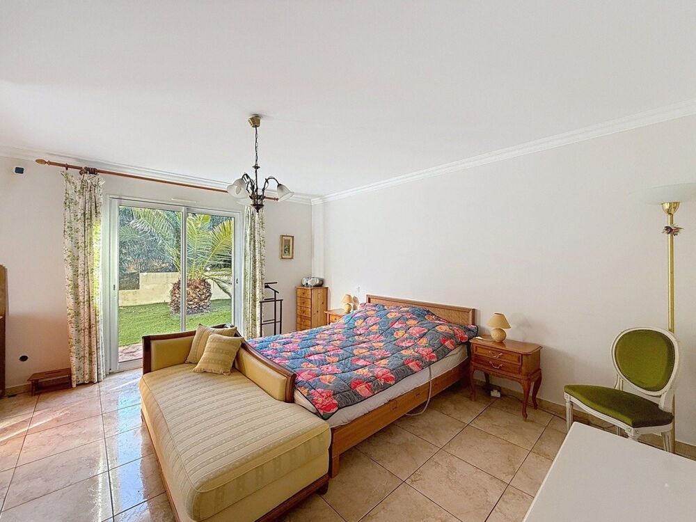 � vendre  Maison Saint-Rapha�l (83700)