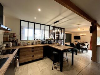  Maison à vendre 14 pièces 325 m²