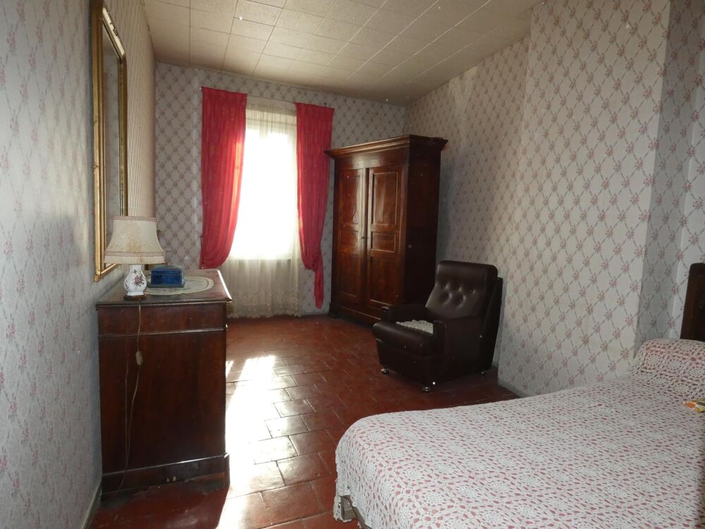 Vente Maison Grande maison de village T7 de 160m² avec cour intérieure de 20m² Esperaza