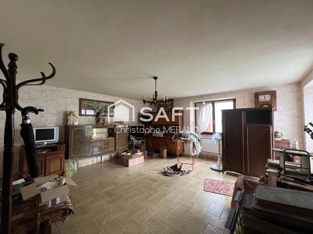Vente Maison Grande maison  dans le centre de LEIGNE SUR USSEAU Leigne-sur-usseau