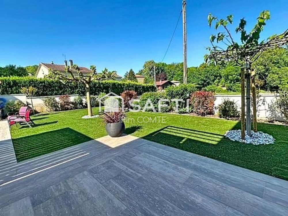 Vente Maison Villa d'architecte haut de gamme avec piscine, espace bien-être et vue dégagée!! Beausemblant