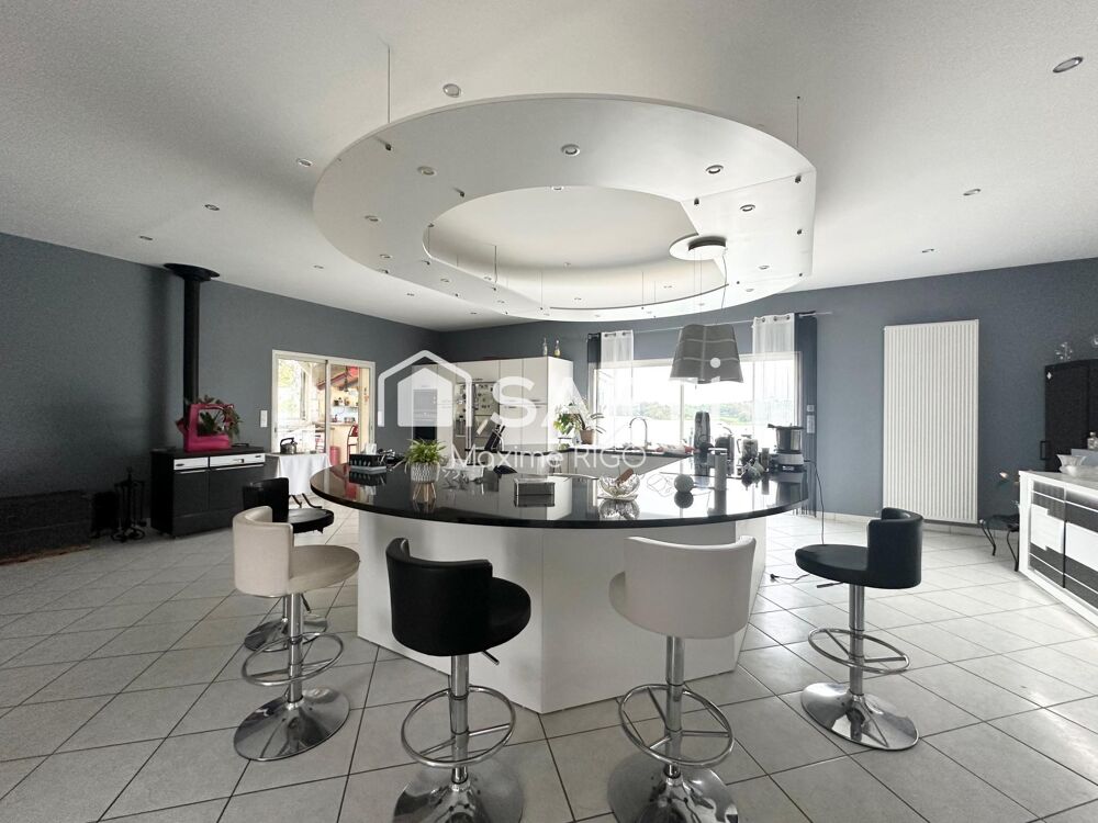 Propriété d'exception de 285 m² sur 2,2 ha