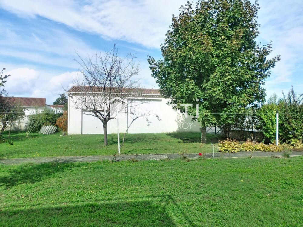 Vente Maison AU COEUR DE JONZAC, MAISON SUR SOUS-SOL DEVELOPPANT 158 M² + 80 M² GARAGE Jonzac
