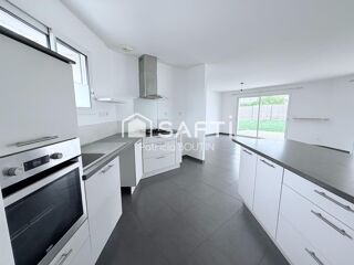 Vente Maison PAVILLON DE PLAIN PIED 4 CHAMBRES DONT UNE SUITE PARENTALE ET GARAGE A NIORT ! Niort