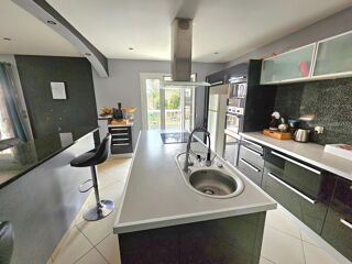  Maison à vendre 6 pièces 194 m²