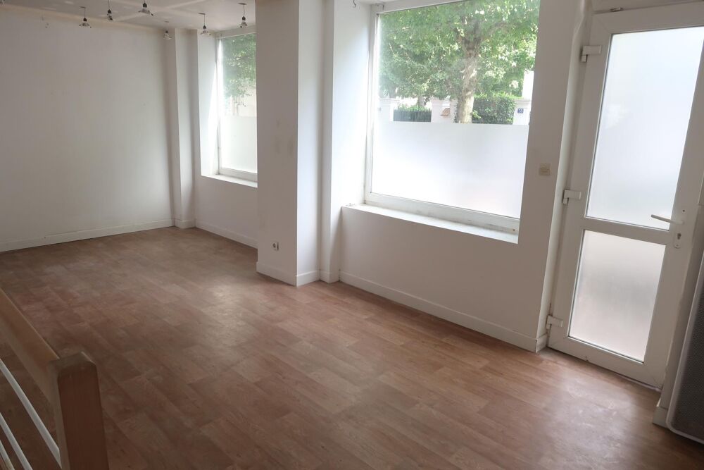 Vente Appartement Appartement ou espace mixte: habitation et profession librale ou activit commerciale trs bien plac! Saint-maur-des-fosses