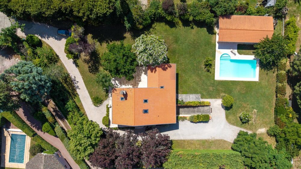 Maison avec dépendance et piscine