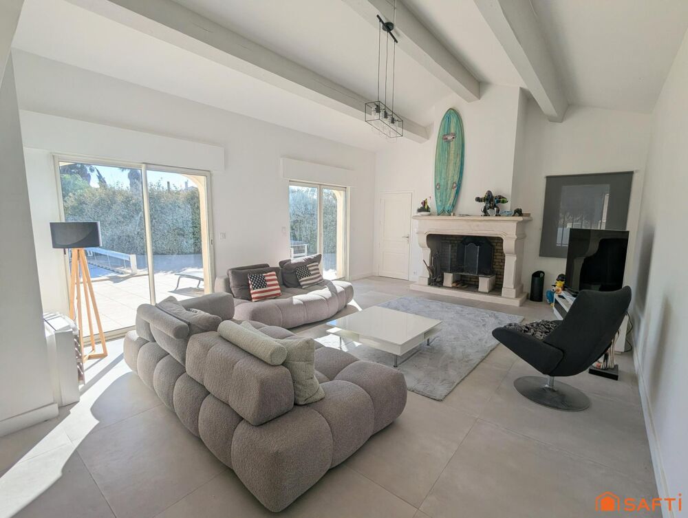 � vendre  Maison Aigues-Mortes (30220)