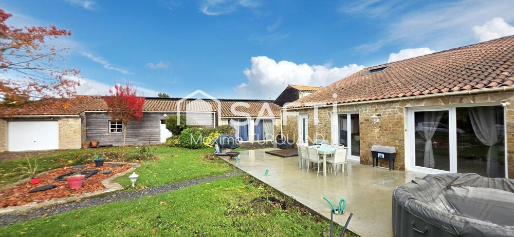 Vente Maison Pavillon 131m², 3 chambres, 2132m² de terrain + dépendances. Antigny