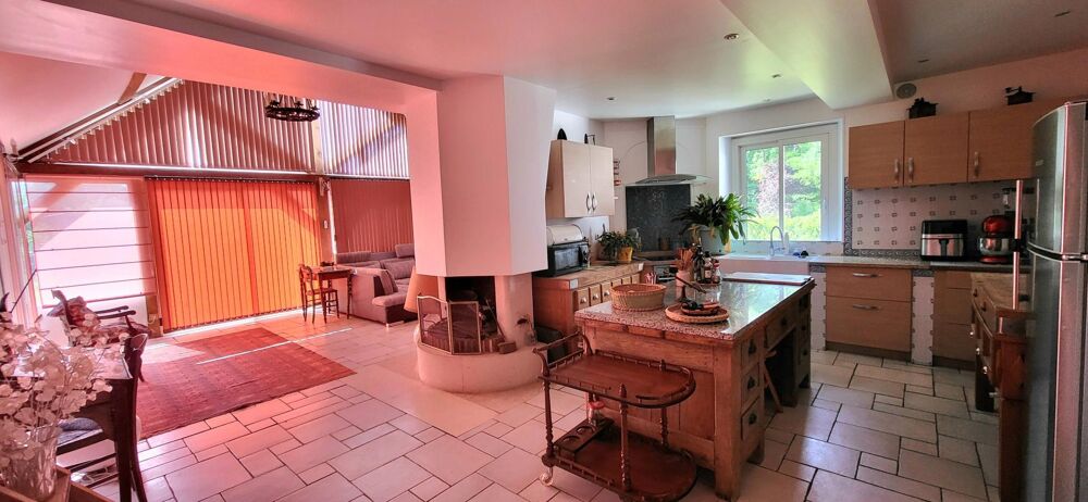 Propriété rare avec deux maisons sur 9 000 m²