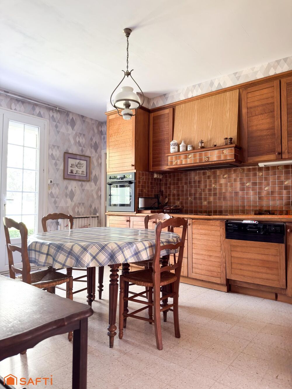 Vente Maison Allenay – Plain-pied familial avec sous-sol complet et terrain à bâtir Allenay
