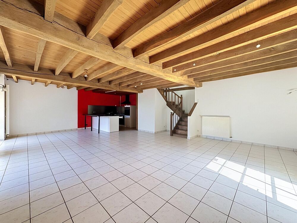 Maison en pierre  3 chambres  Terrain clos de 1 143 m²