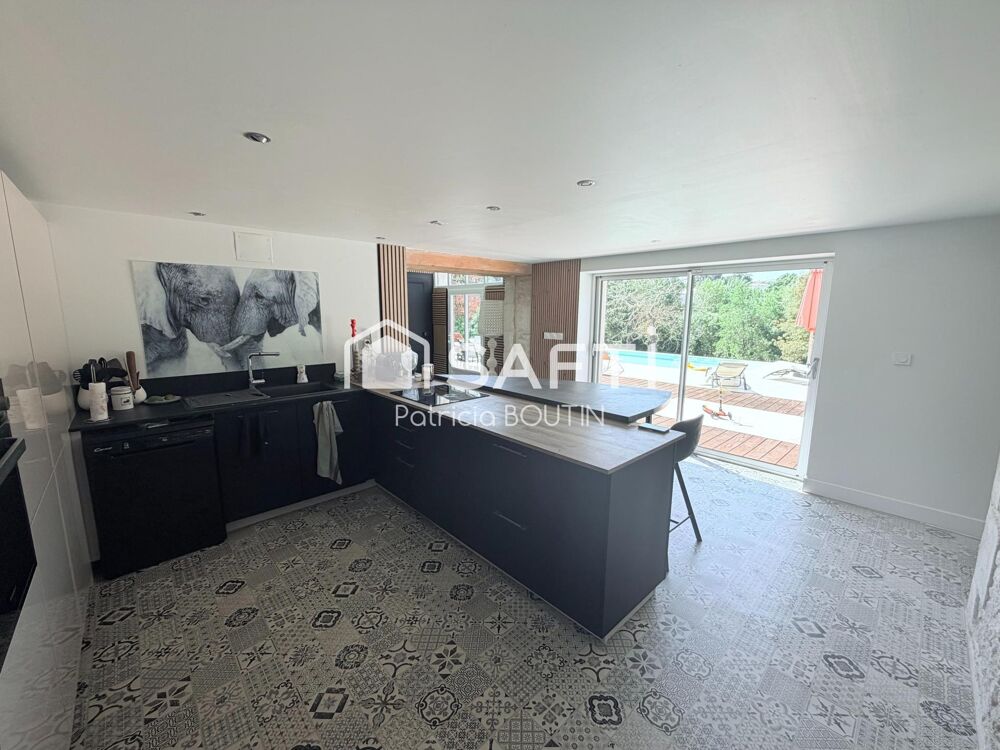 Vente Maison MAISON EN PIERRE 3 CHAMBRES, DÉPENDANCES ET PISCINE AVEC VUE IMPRENABLE A NIORT ! Niort