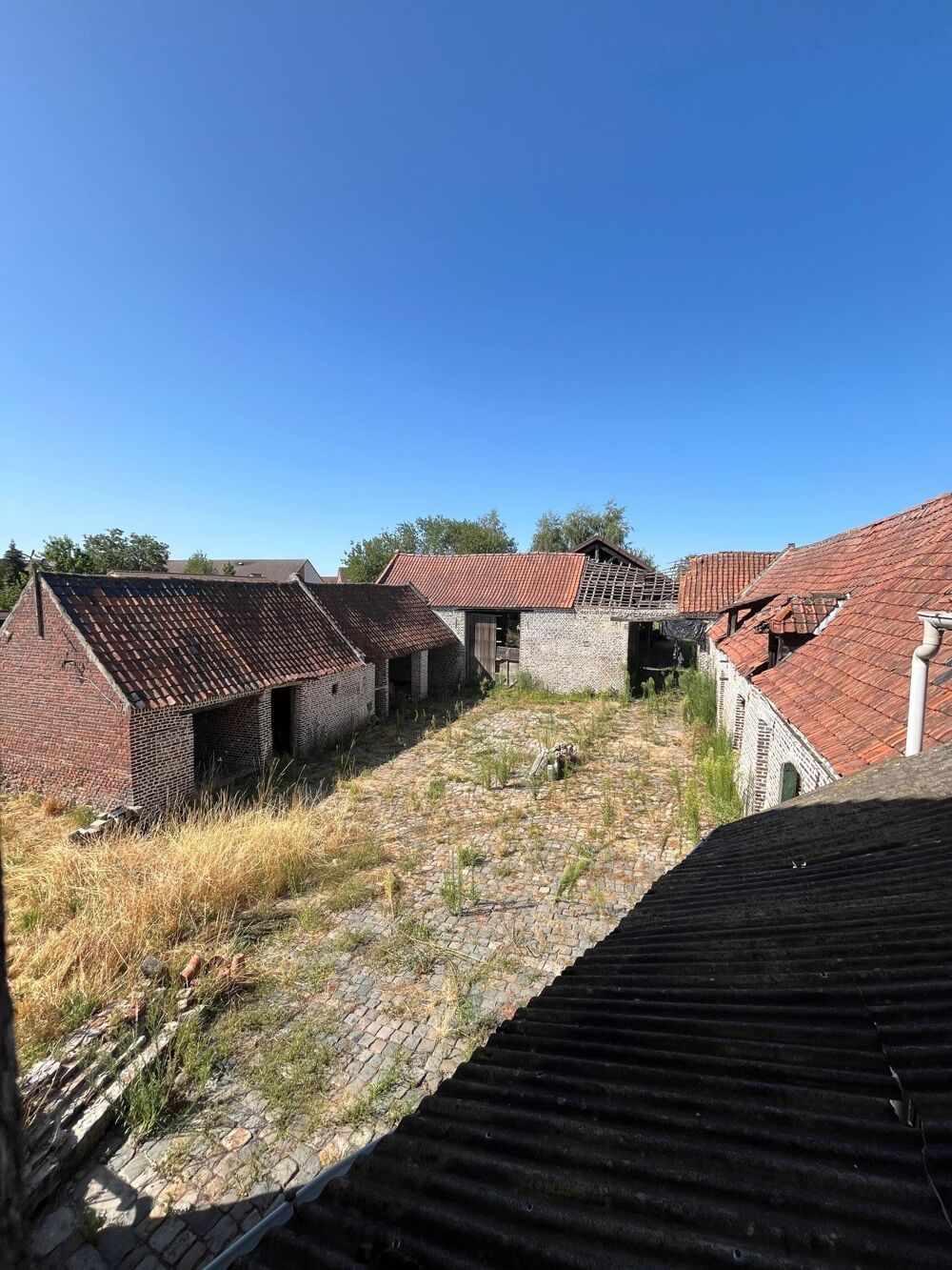Vente Maison Fermette à réinventer entièrement, offrant un potentiel exceptionnel Somain